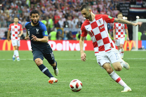 他的快速突 他的快速突