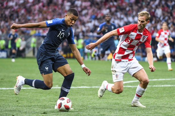 中场缺乏创 中场缺乏创